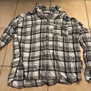 Hollister Black & White Plaid Button-Up Shirt XS